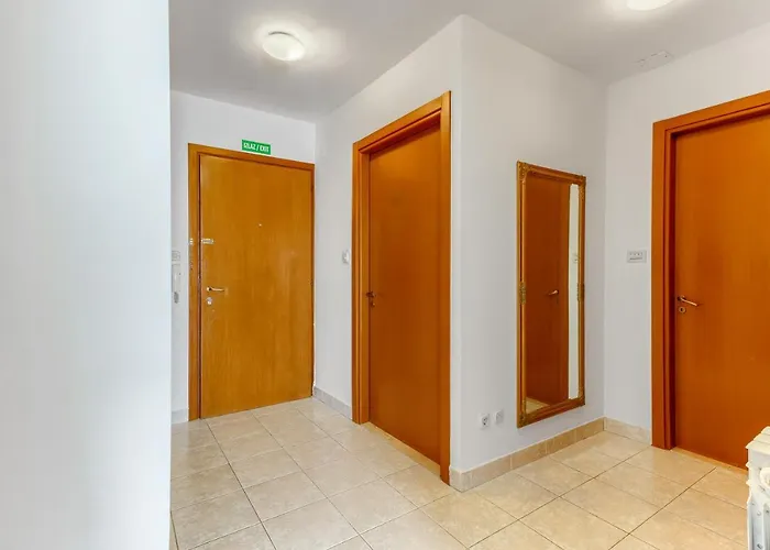 Bruno Διαμέρισμα *