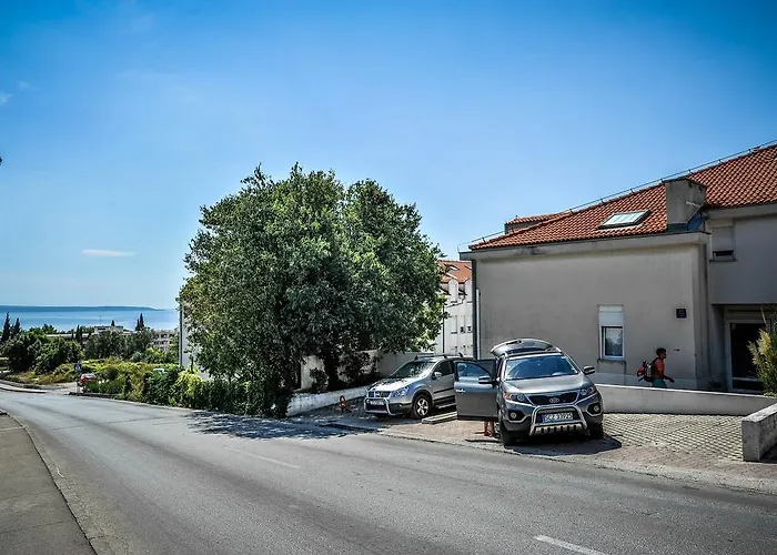 Bruno Διαμέρισμα *